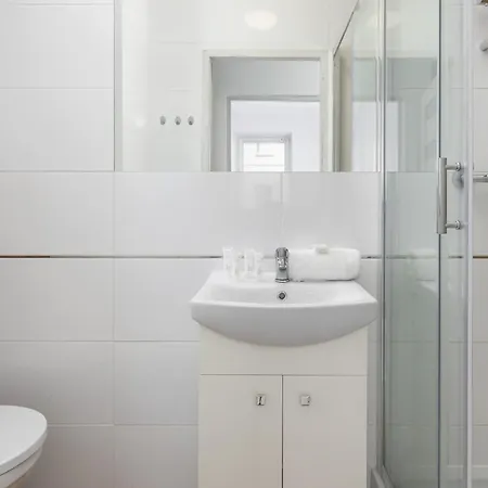 Bright For 4 Guests 1,6km Silesian Stadium By Renters *