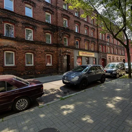 Apartamento Bright For 4 Guests 1,6km Silesian Stadium By Renters Chorzów