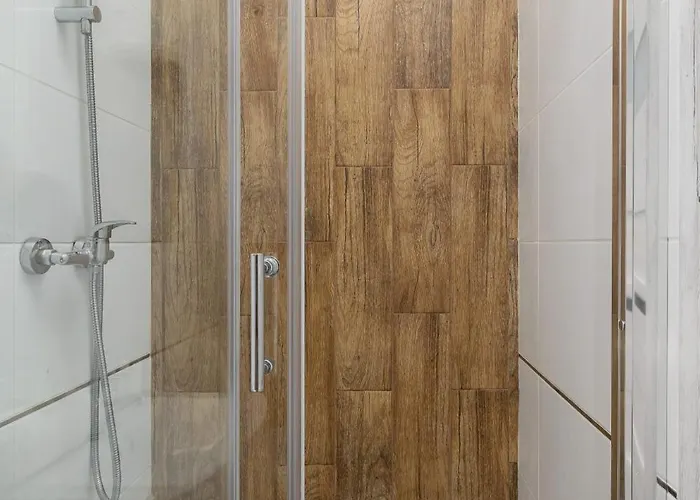 Appartement Bright For 4 Guests 1,6km Silesian Stadium By Renters *